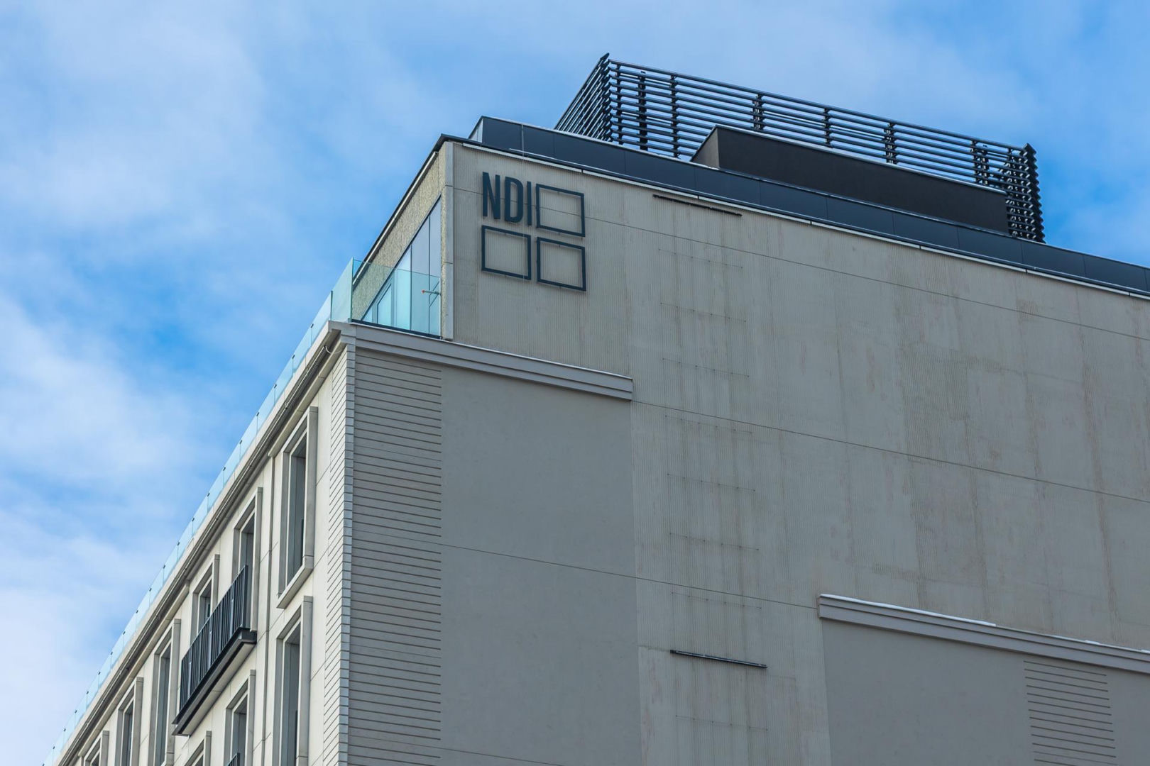 Apartamentowiec przy Smolnej 23 w Warszawie