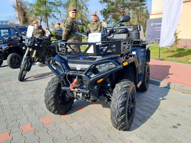 Targi Służby i Pracy w Skarżysku. Wojsko Polskie kusi nowoczesnością i stabilną ścieżką kariery