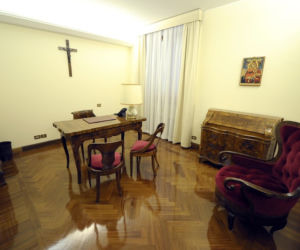 Papież zamieszka w hotelu
