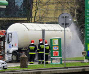 Trójmiasto: Awaria na stacji paliw! Wielka ewakuacja i zablokowane drogi! [ZDJĘCIA]