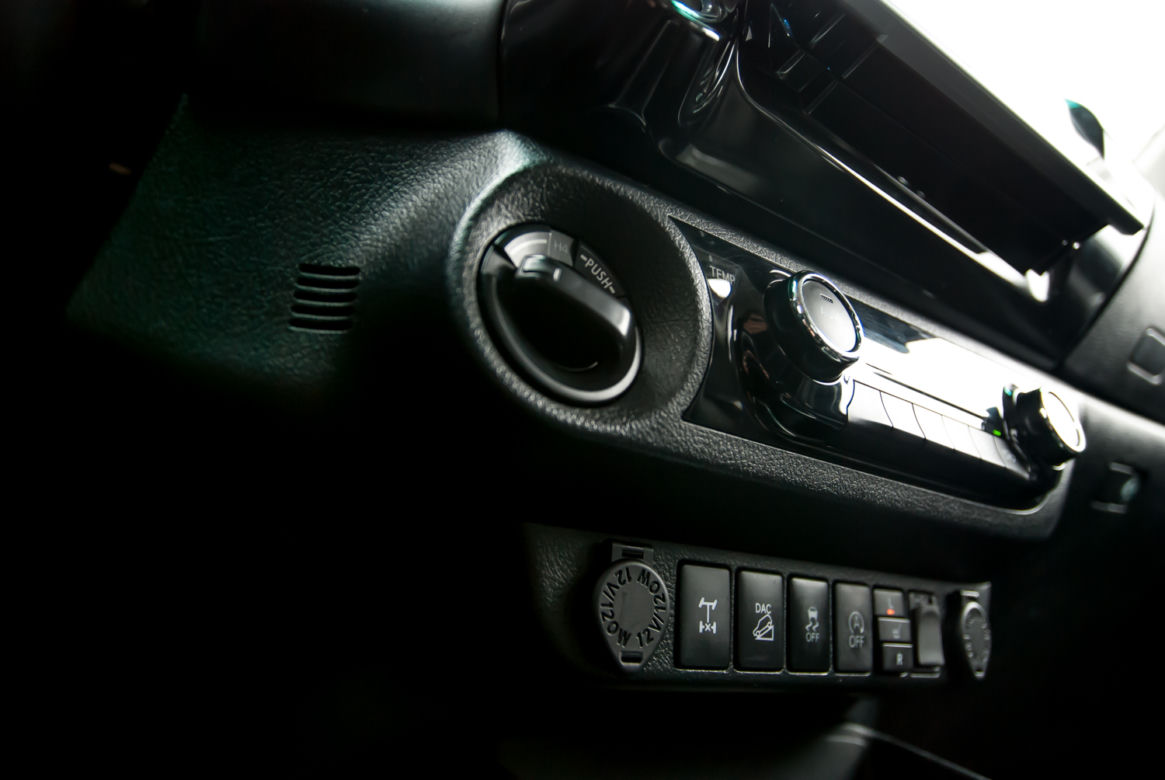 Toyota Hilux SR5 2.4 D-4D 