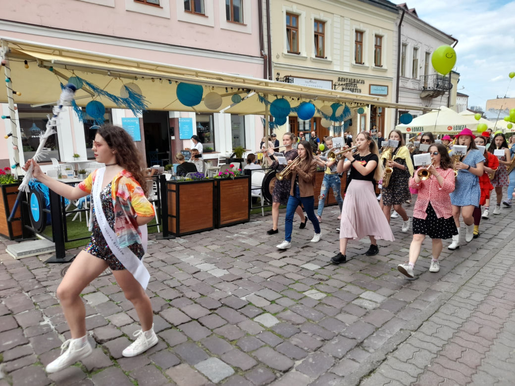 Wszyscy jesteśmy dziwni. Kolorowa parada dziwolągów przeszła przez Rzeszów