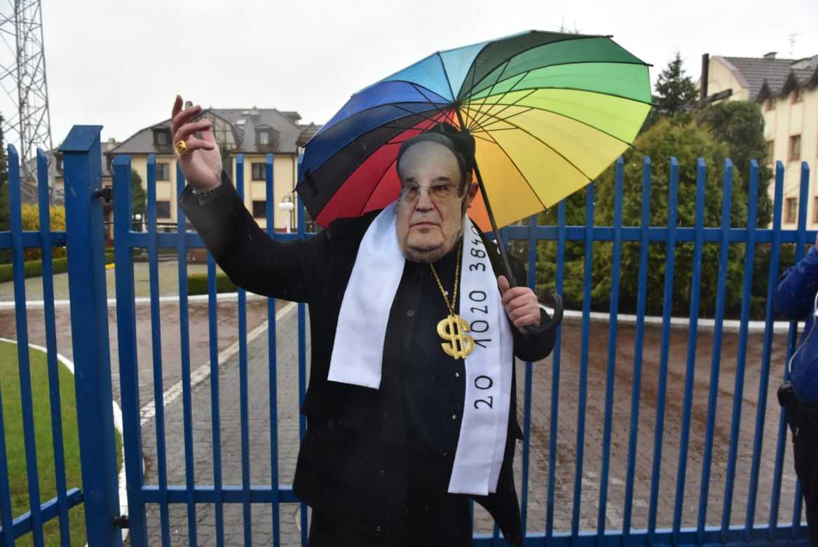 Urodziny Ojca Rydzyka zorganizowane przez środowiska feministyczne