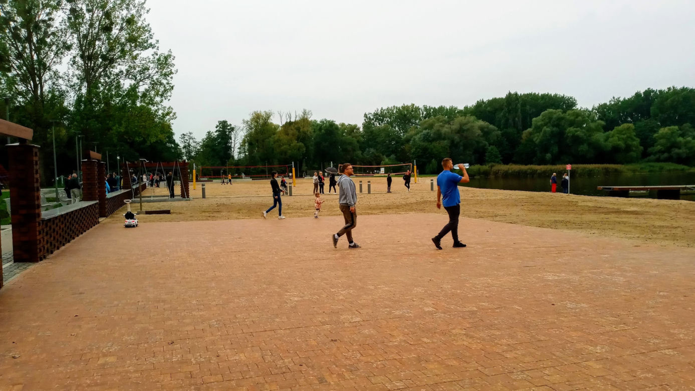 Plaża w Dąbiu otwarta po remoncie