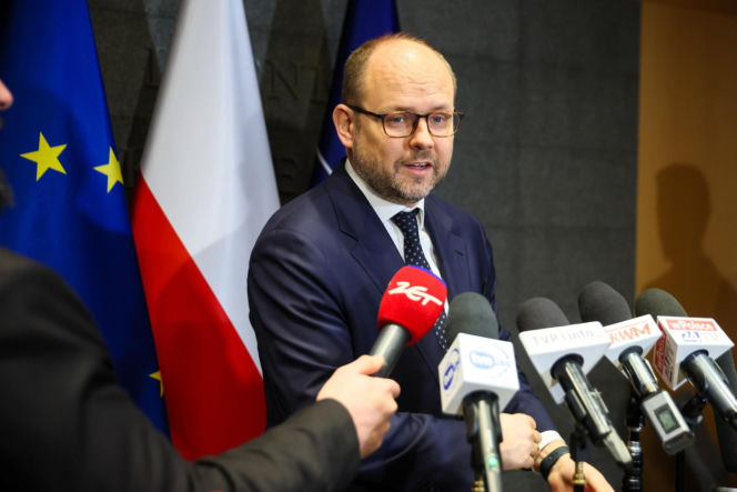 Nawrocki wylot do UK