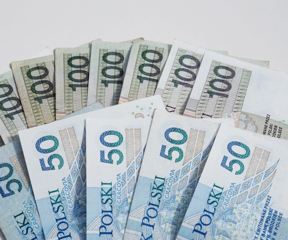 Koronawirus: Marszałek przekaże 330 milionów złotych na szpitale i dla firm