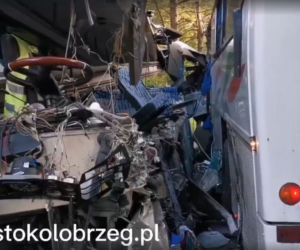 Zderzenie dwóch autkarów w Dźwirzynie pod Kołobrzegiem