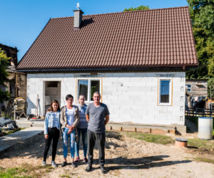 Przez pożar u sąsiadów stracili dom i cały dorobek życia