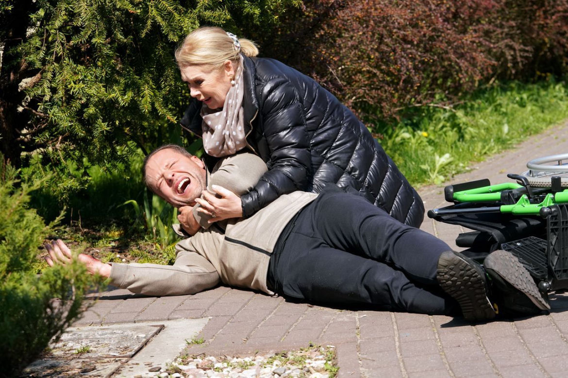 Barwy szczęścia, odc. 2700. Sebastian (Marek Krupski), Eliza (Danuta Kowalska)