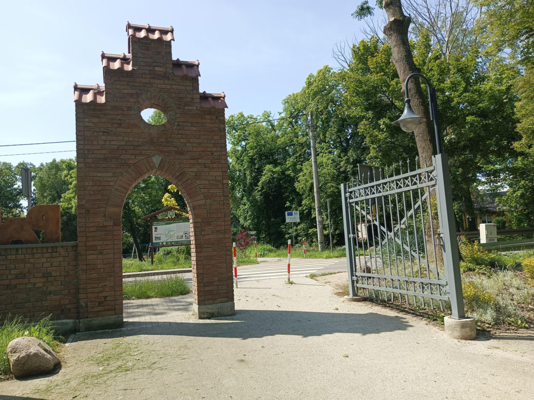 Parki podworskie w powiecie gdańskim