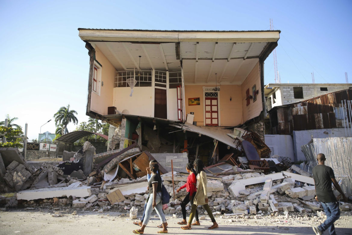 Trzęsienie ziemi na Haiti. Ponad tysiąc ofiar trzęsienia ziemi! Drugie tyle zaginionych