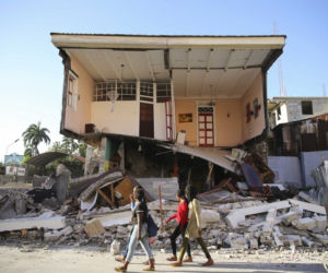 Trzęsienie ziemi na Haiti. Ponad tysiąc ofiar trzęsienia ziemi! Drugie tyle zaginionych