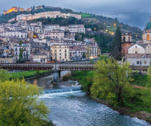 Nawet 1000 euro miesięcznie dla studentów. Włoski region walczy z wyludnieniem