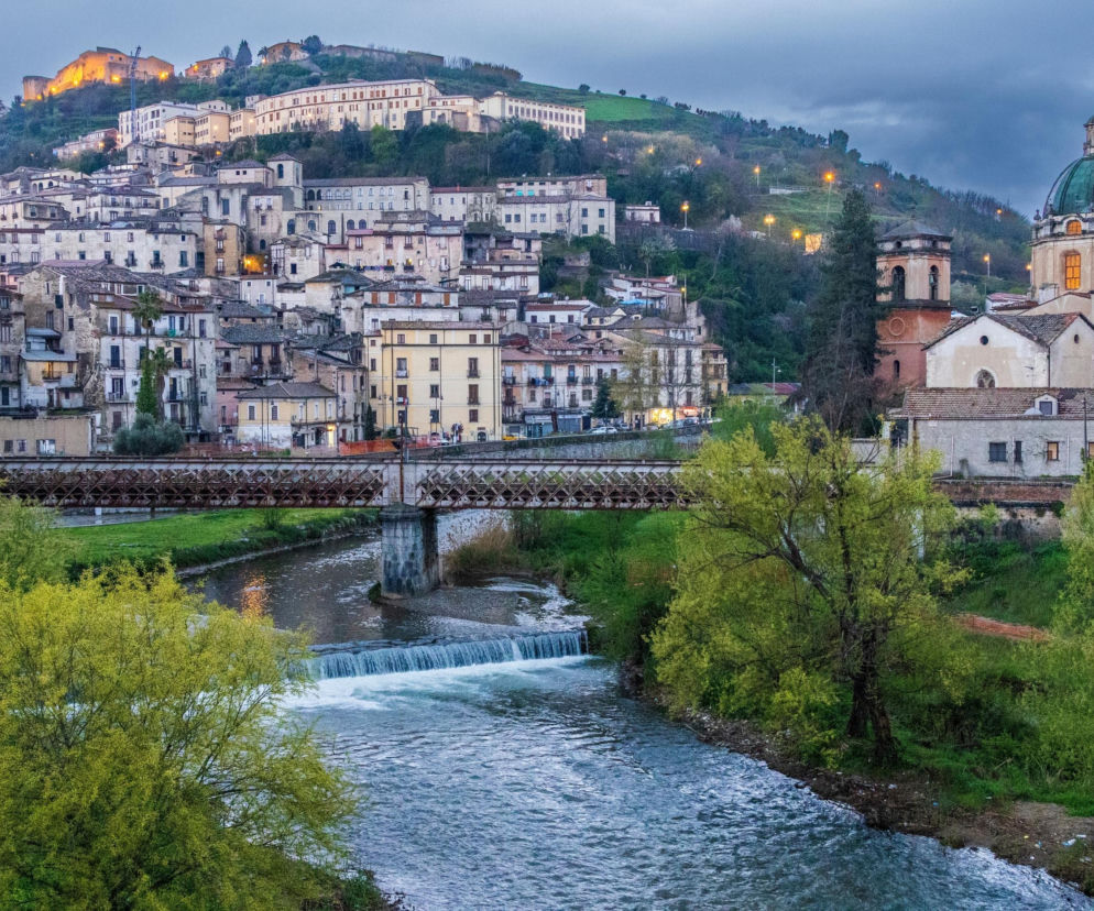 Nawet 1000 euro miesięcznie dla studentów. Włoski region walczy z wyludnieniem