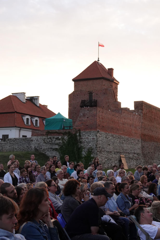 Za nami IV Festiwal Teatralny na Zamku w Liwie 2026