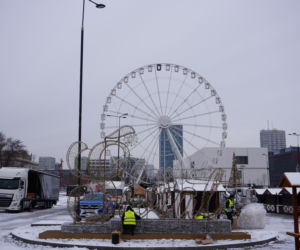 Jarmark Warszawski na placu Defilad na kilka dni przed startem imprezy