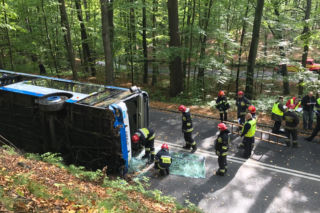 Wyjaśnienie przyczyn wypadku autobusu w Gdyni trudniejsze niż przypuszczała policja. Poszukiwani pasażerowie!