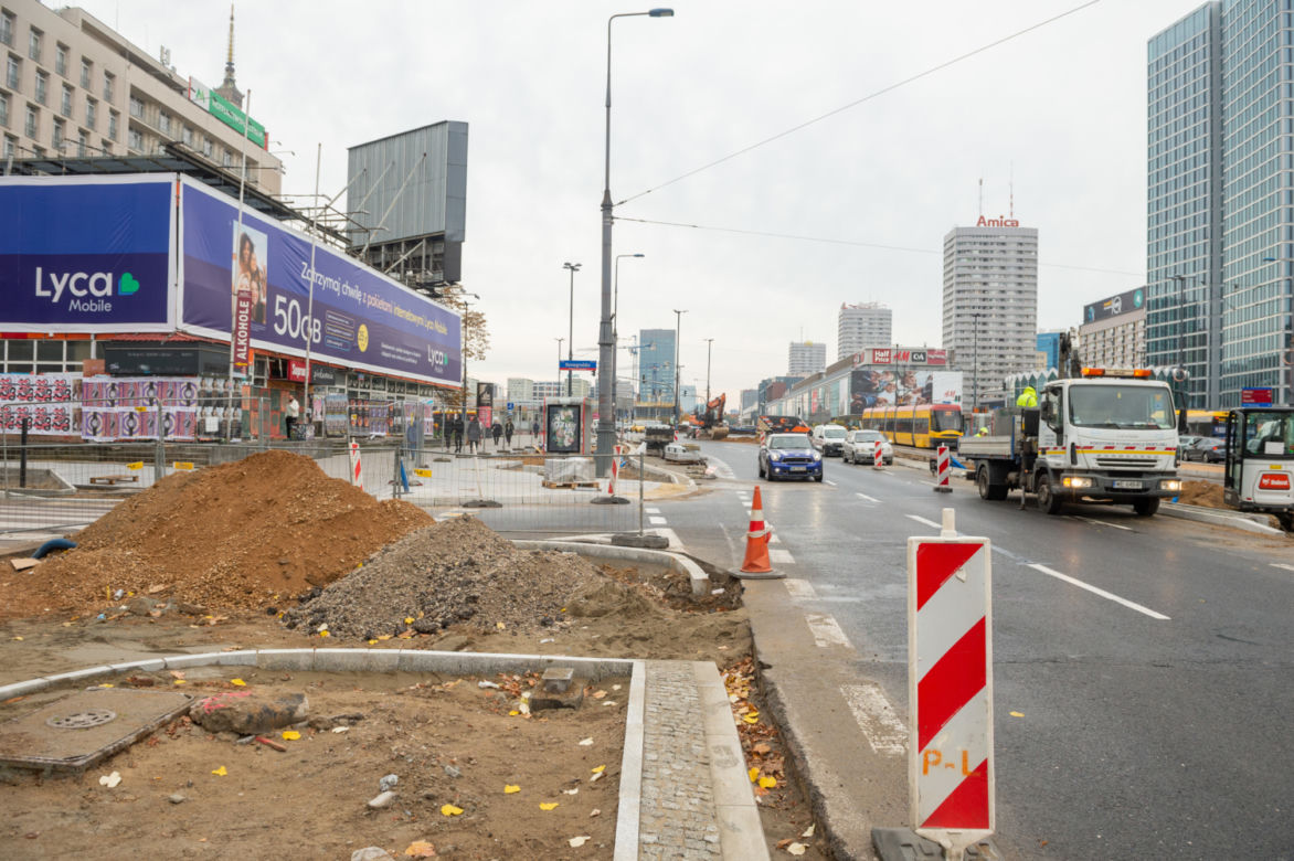 Tak zmieniają się okolice ronda Dmowskiego