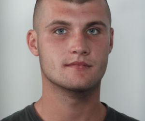 Uważajcie na tych mężczyzn! Są poszukiwani listami gończymi przez bydgoską policję! [GALERIA]
