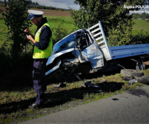 Połomia: Makabryczny wypadek na drodze! Ciężarówka ZMIAŻDŻYŁA auto. Kierowca nie żyje