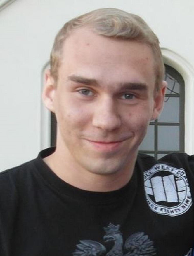 Zagrał Wojtka w "Rodzinie zastępczej". Nie do wiary, jak dziś wygląda była dziecięca gwiazda