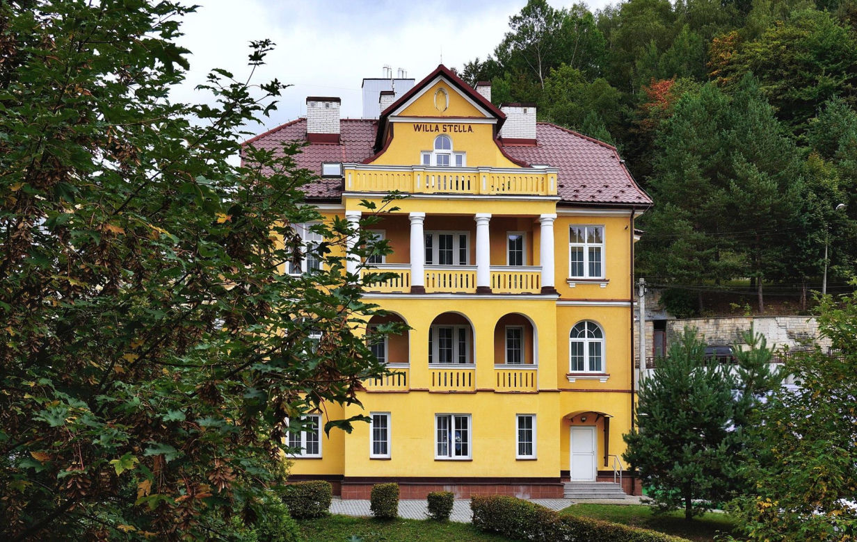 Zdaniem AI to małopolskie uzdrowisko jest najpopularniejsze wśród seniorów. „Królowa polskich kurortów