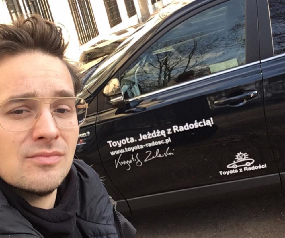 Krzysztof Zalewski jeździ Toyotą RAV4