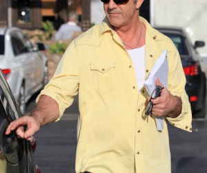 Mel Gibson jeździ Smartem