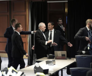 Strzały na kolacji z udziałem Donalda Trumpa