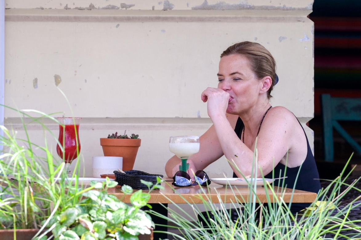 Monika Richardson z córką w restauracji