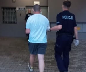 Spowodował wypadek i uciekł z miejsca wypadku. Spalił samochód, by zatrzeć ślady