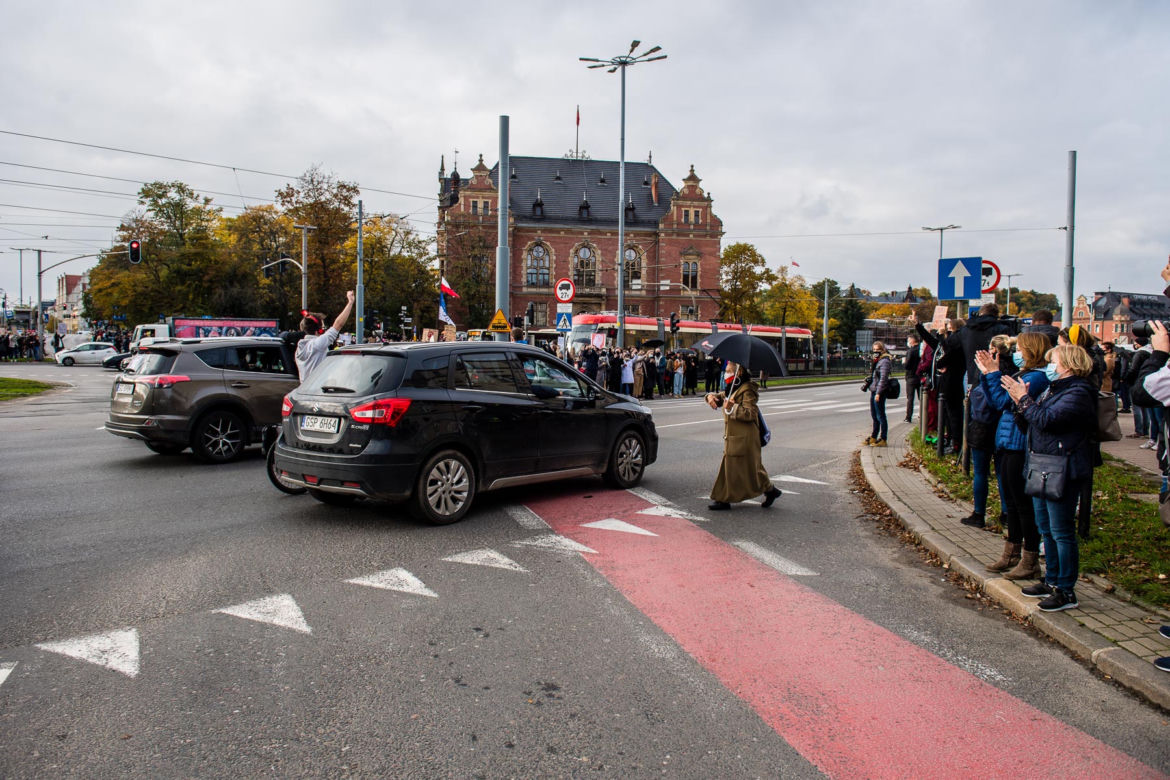 Strajk Kobiet: Protest w Gdańsku! Policja użyła gazu. 4 osoby zatrzymane [ZDJĘCIA]