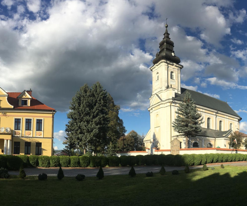 Parafia Tuchów