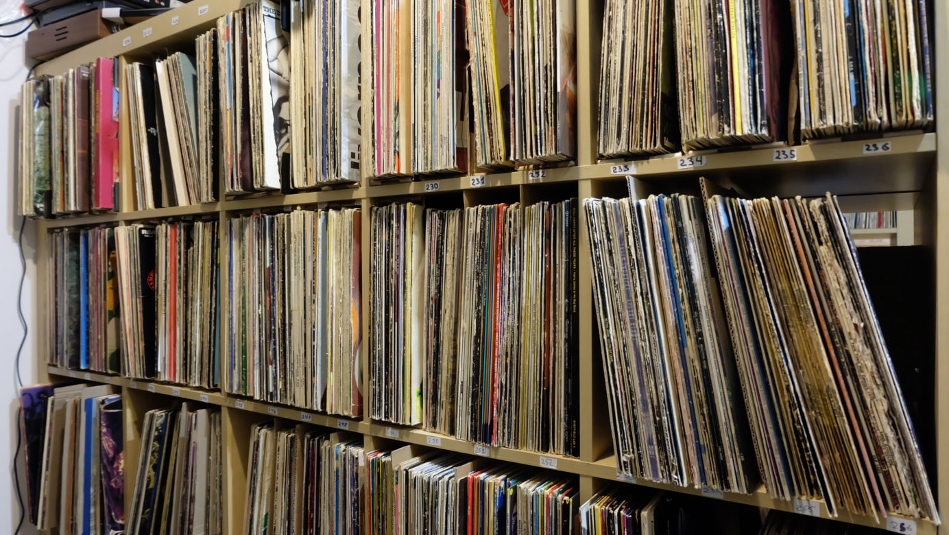 Płyty CD odchodzą do lamusa. Teraz popularne są czarne krążki [GALERIA]