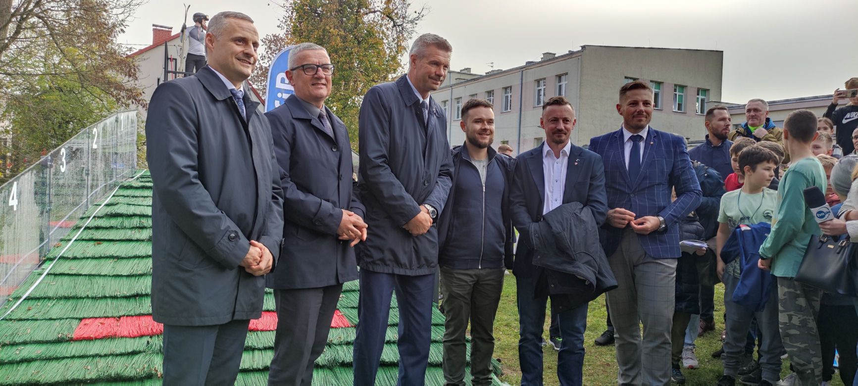 Otwarcie miniskoczni K-4 z Małyszem