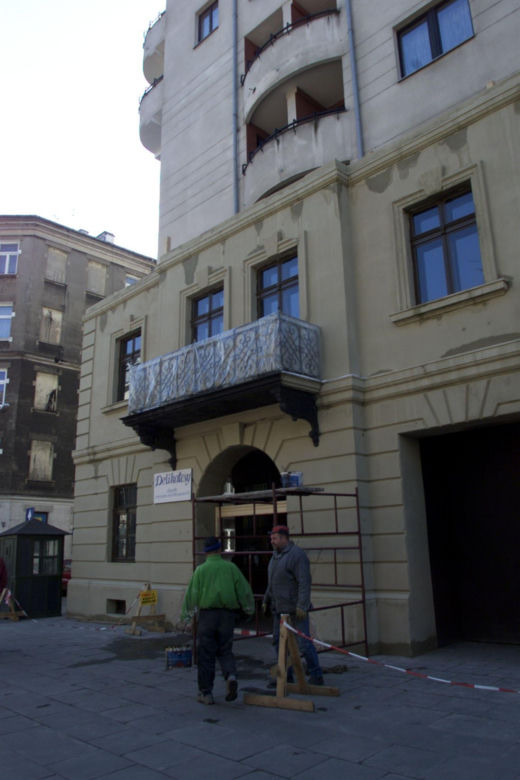 Budowa scenografii do filmu "Pianista" na Pradze-Północ (2001 r.)