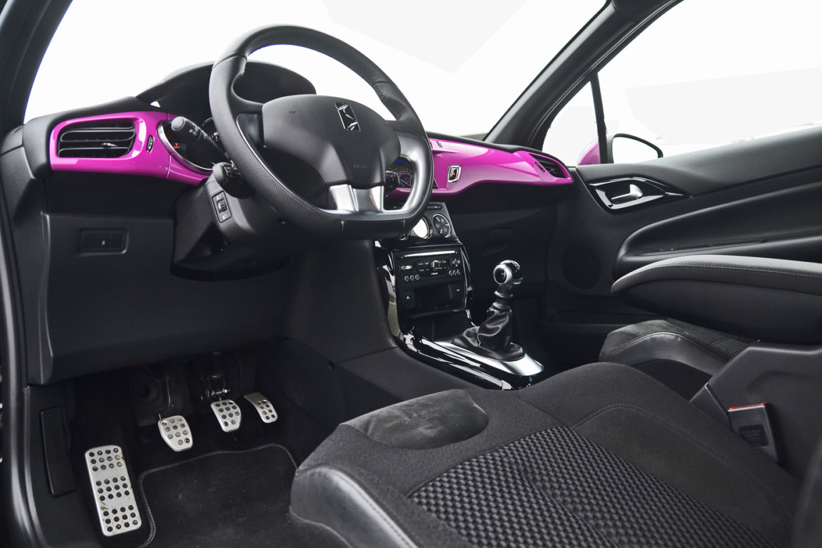 Citroen DS3 Dark Pink 1.6 THP