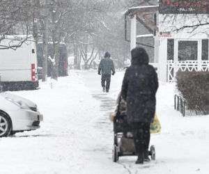 Gołoledź paraliżuje Polskę