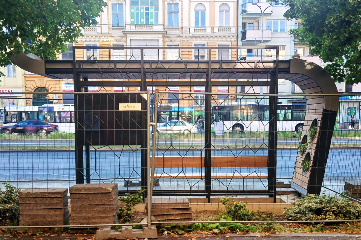 "Zielone przystanki" na al. Wyzwolenie
