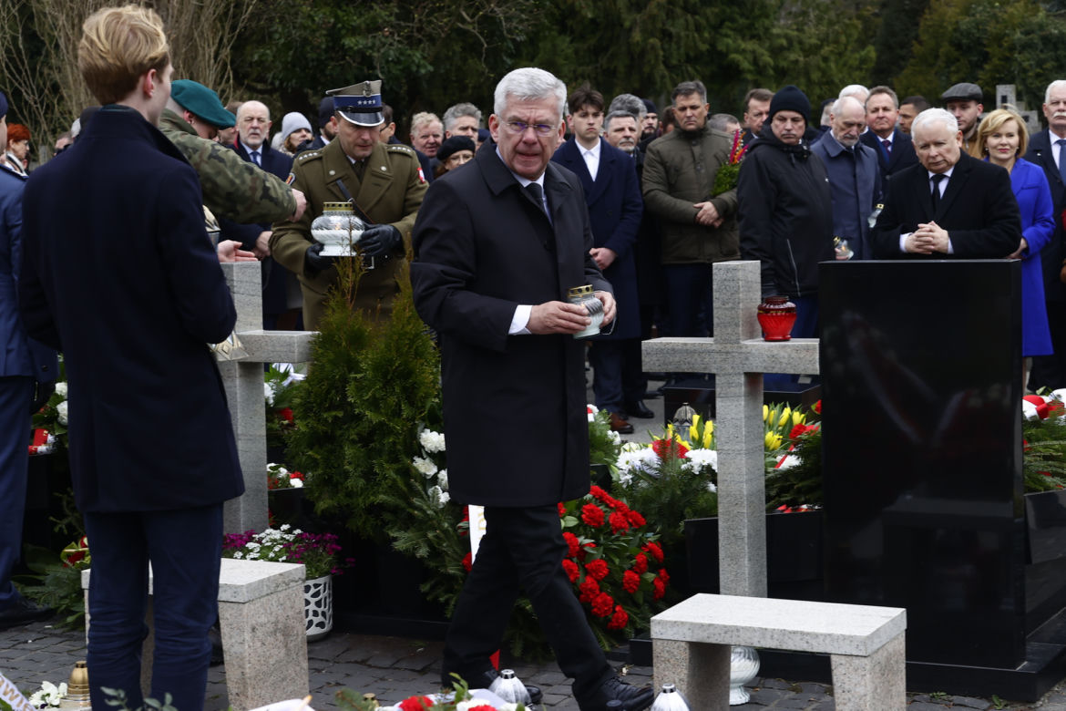 12. rocznica katastrofy smoleńskiej. Uroczystości na Powązkach Wojskowych