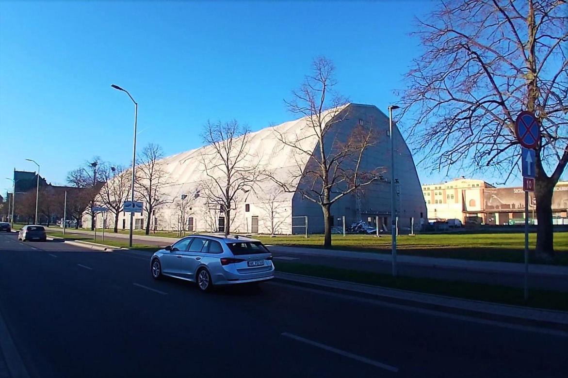 Rozbiórka tymczasowej hali Opery na Zamku