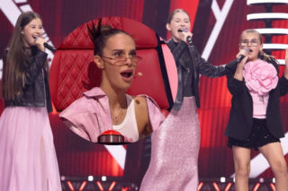 Faworytki The Voice Kids w jednej bitwie. Reakcja Blanki mówi wszystko [WIDEO]
