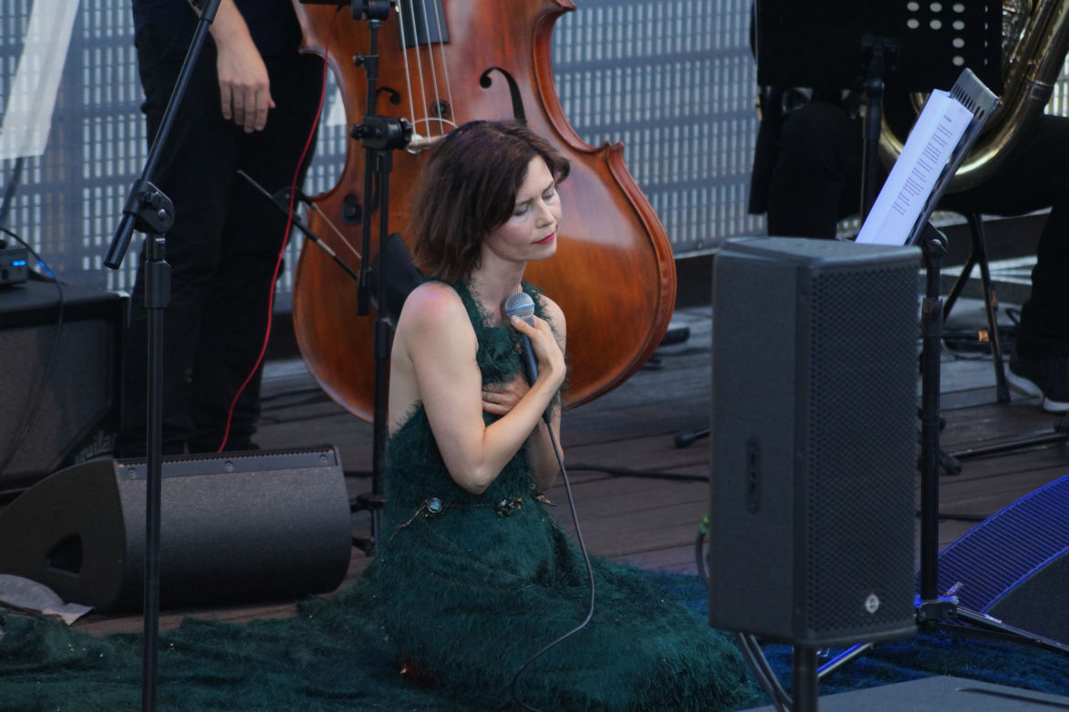 Magdalena Kumorek zaśpiewała w Bydgoszczy. Koncert "Leśmian" przyciągnął tłumy 