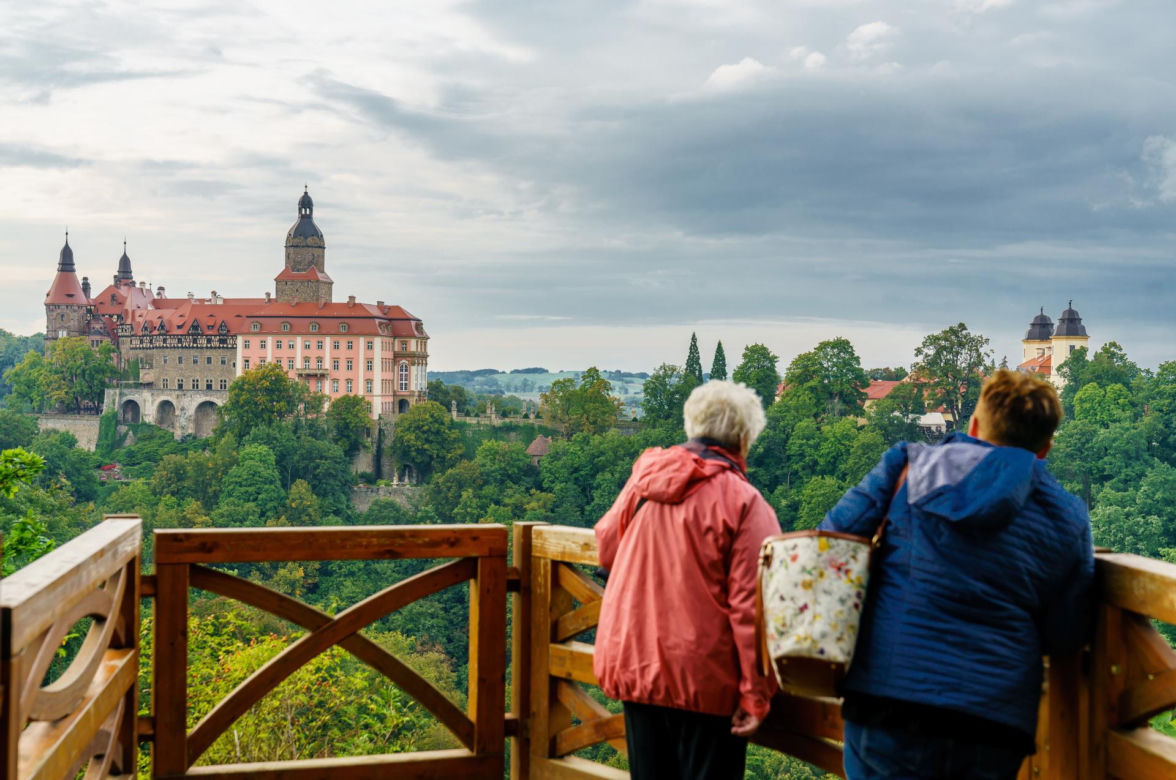 Zawalił się fragment muru przy Zamku Książ w Wałbrzychu