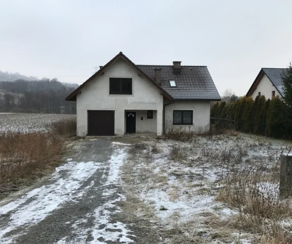 Mieli zburzyć stary dom. Po przebudowie wygląda jak designerska willa z Podhala