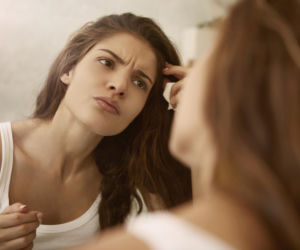 Myjesz włosy rano, a po południu są już tłuste? Jeden krok w pielęgnacji zmienia wszystko