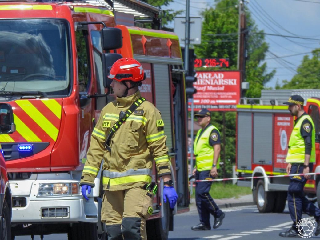 Śmiertelny wypadek w Lędzinach. Nie żyje 66-letnia pasażerka samochodu osobowego