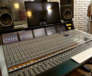 Emil Kamiński. Wydał milion na sprzęt