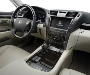 Lexus LS 600h