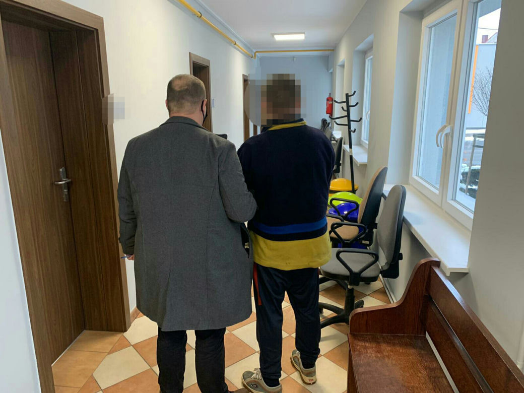 Krzyż: W samochodzie miał figurę Jezusa, ale to nie wszystko! Co on zrobił?!